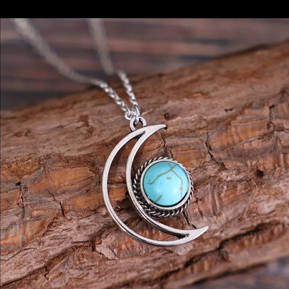 Designer Necklace ( To The moon)NEW